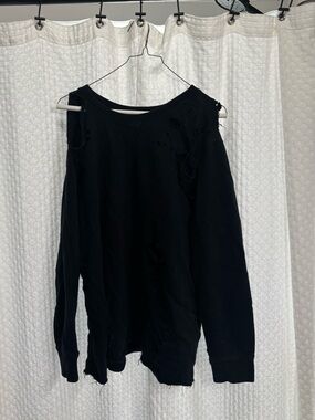 Kyle x Kendall Black Distressed Cold-Shoulder Sweatshirt - Women